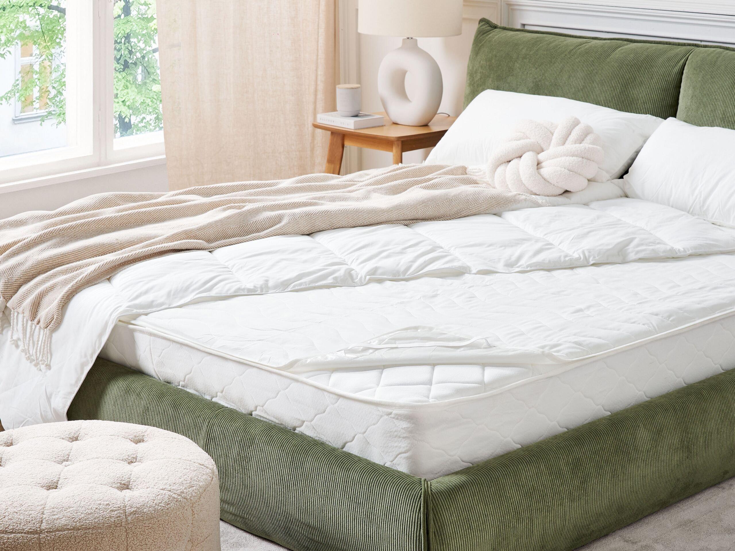 Beliani Matratzenschoner aus Mikrofaser RUEN  