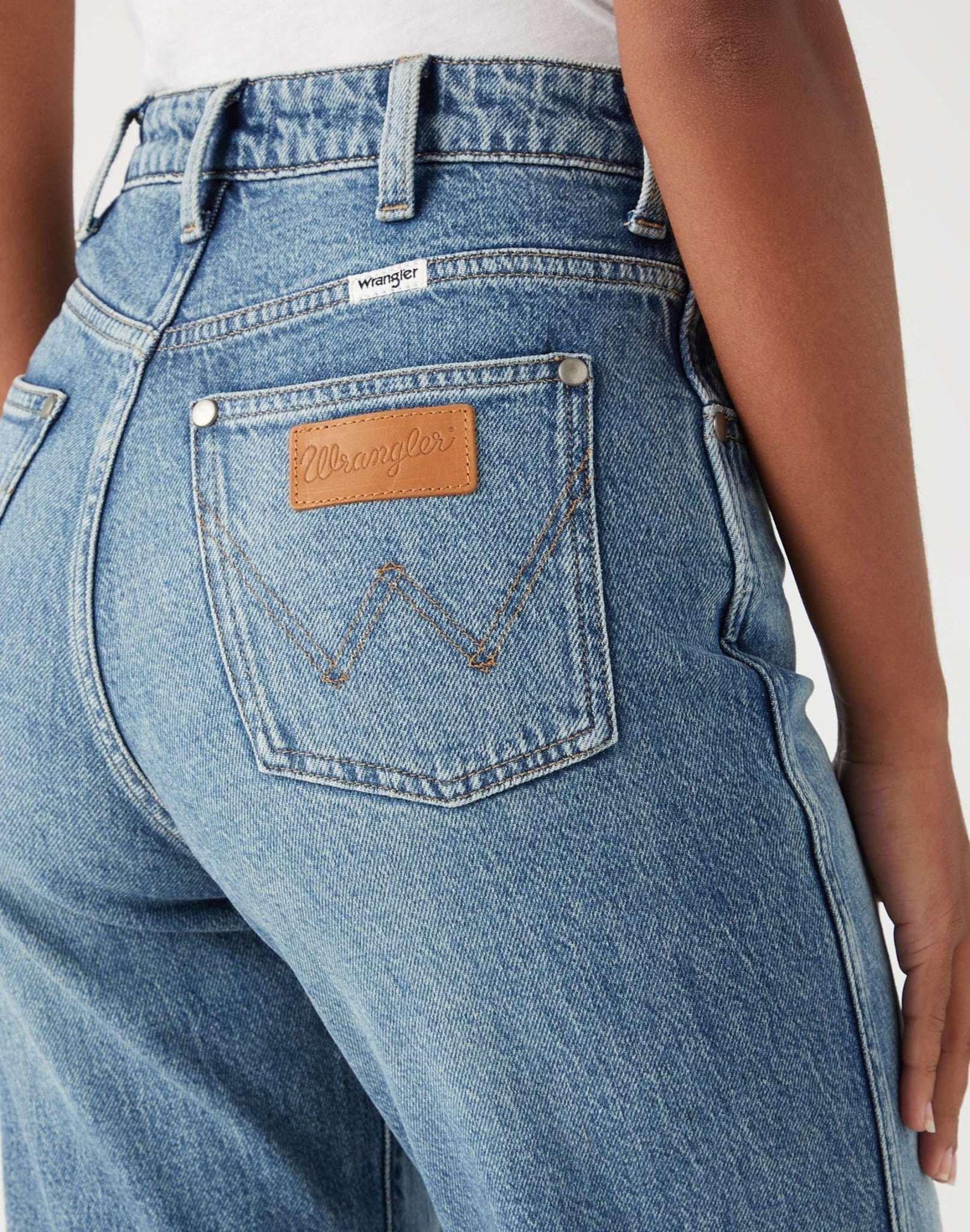 Wrangler  Jeans Straight Leg MOM STRAIGHT 