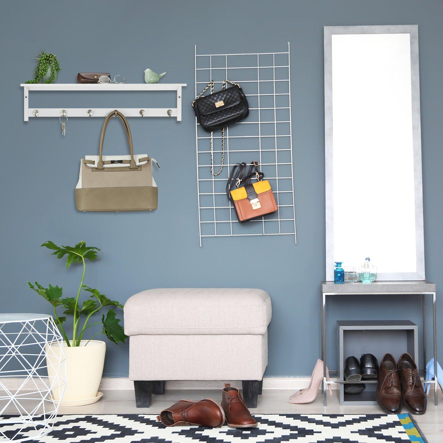 B2X Weißer Wandkleiderbügel mit Ablage  