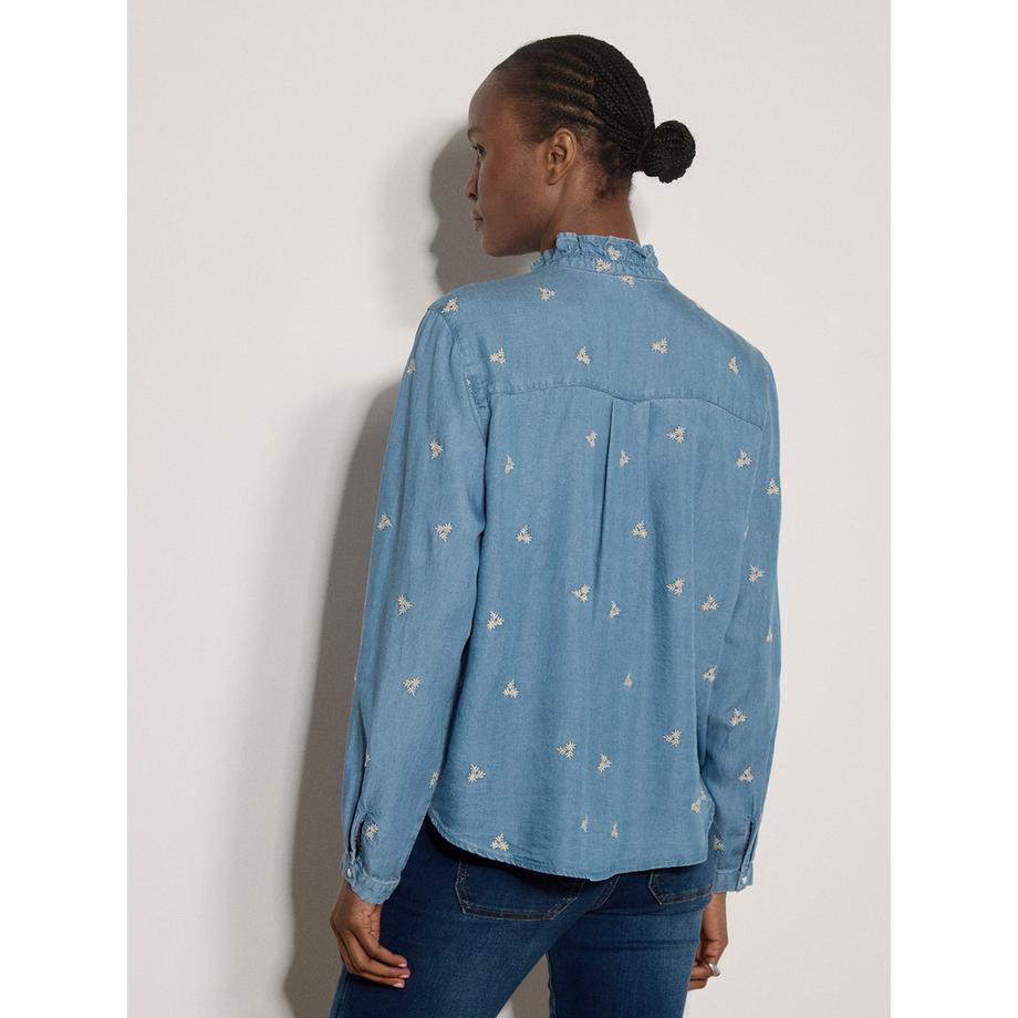 APRICOT  Blouse en jean brodée de petits motifs floraux 