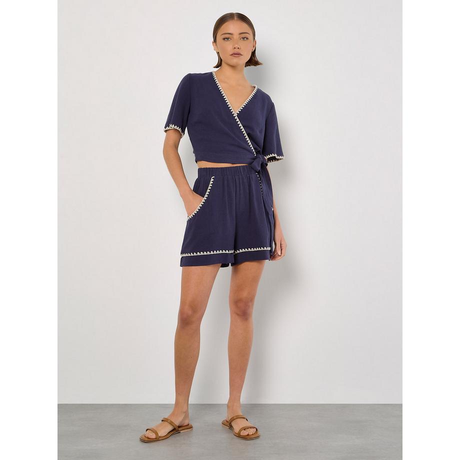 Shorts aus Leinenmischung mit Nahtdetail