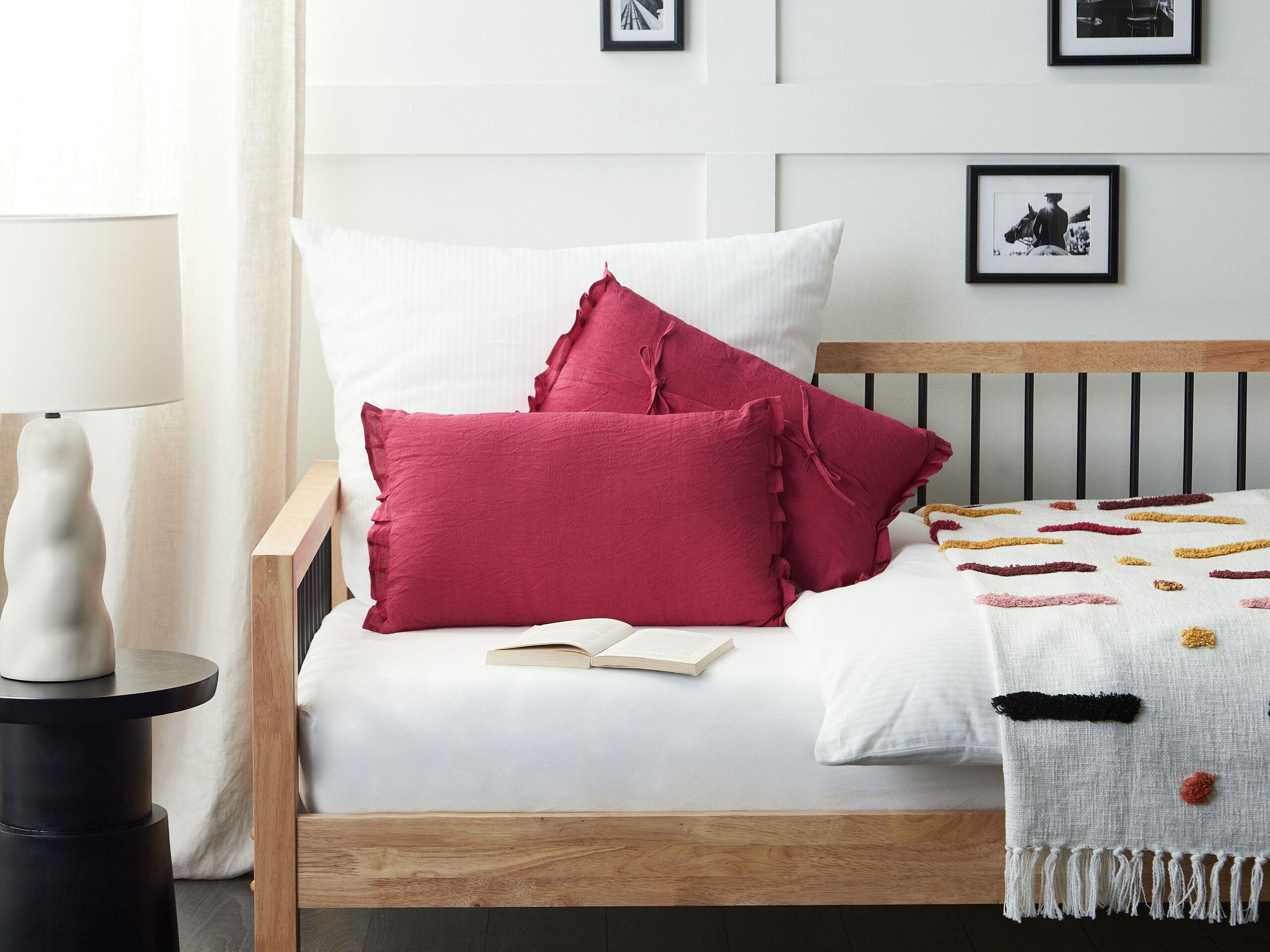 Beliani Dekokissen 2er Set aus Leinen Klassisch SASSAFRAS  