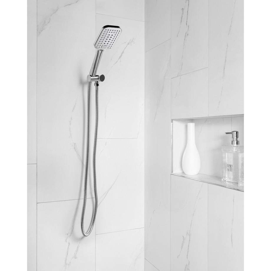 Beliani Duschkopf mit Schlauch aus ABS (robuster Kunststoff) Klassisch TINGO  