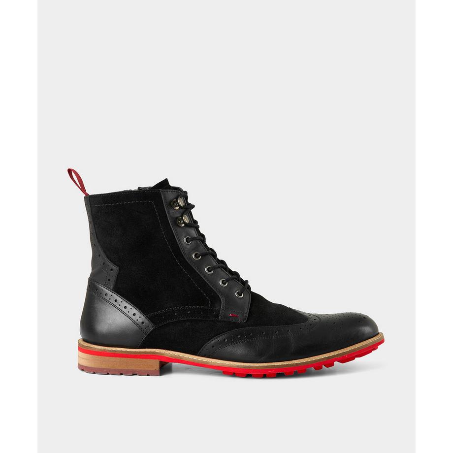 Lederstiefel miter Sohle und Schnürung