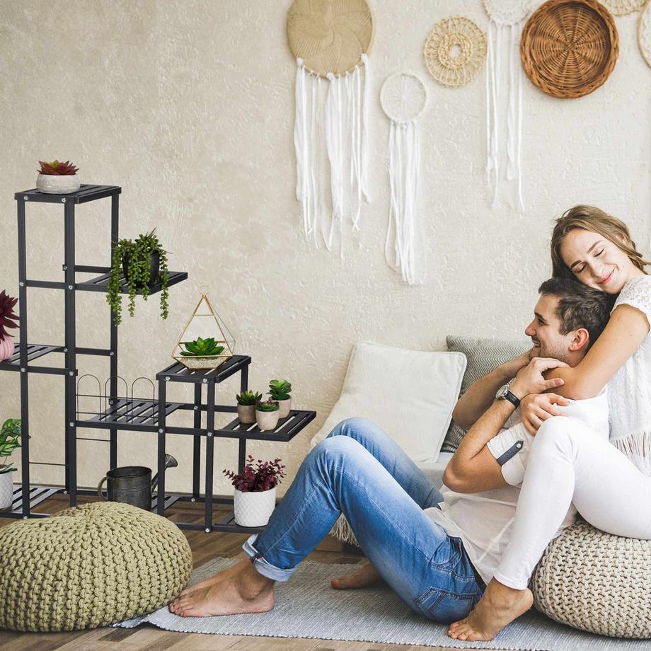 B2X Schwarzer Blumenständer mit Rollen  