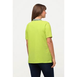 Ulla Popken  Maglia polo classica con collo alto, dettagli a fiori e mezze maniche 