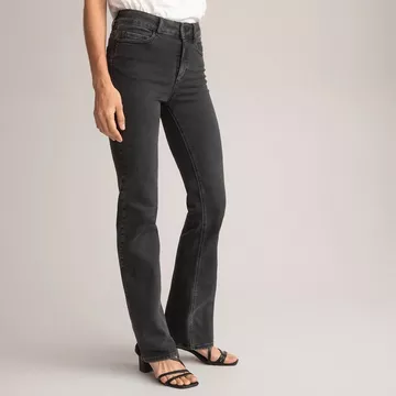 Bootcut-Jeans mit Push-up-Effekt