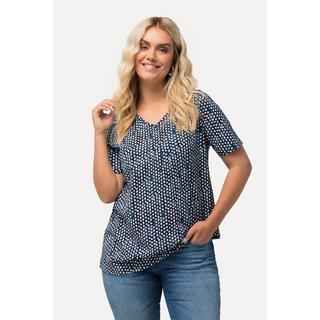 Ulla Popken  T-shirt dal taglio svasato con pieghe decorative, scollo a V e mezze maniche 