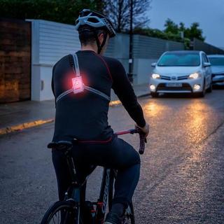 InnovaGoods  Harnais de sport avec éclairage LED 