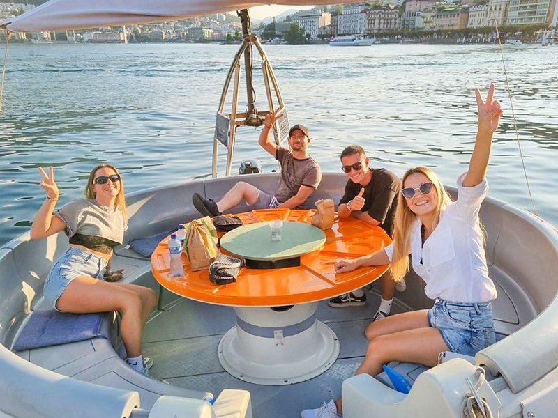 Smartbox  Party Boat con raclette sul Lago di Lugano per 2 persone - Cofanetto regalo 