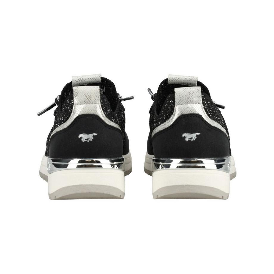 Mustang Sneaker mit elastischem Schnürsystem  