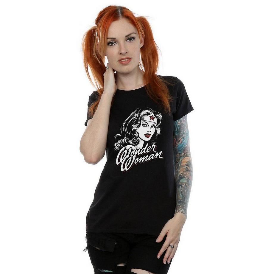 Wonder Woman Wonder Woman Hint Logo T-Shirt  