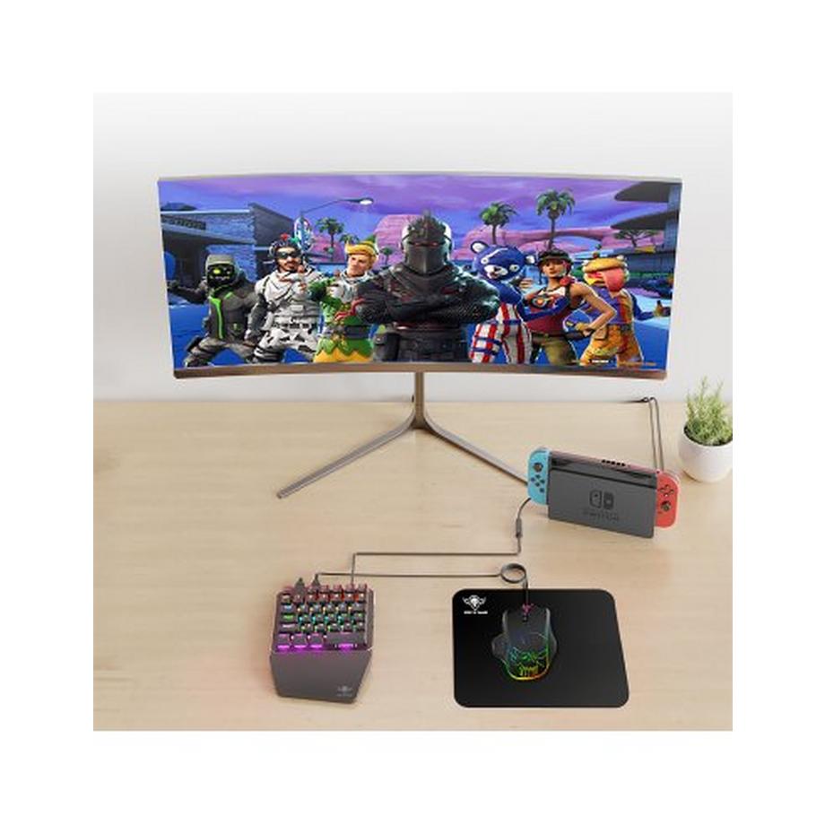 Spirit Of Gamer  Xpert Gameboard G700 Tastatur Maus enthalten USB QWERTY Englisch Schwarz 