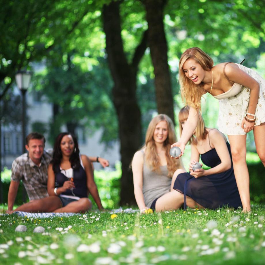 B2X  4 palle da bocce in un set 