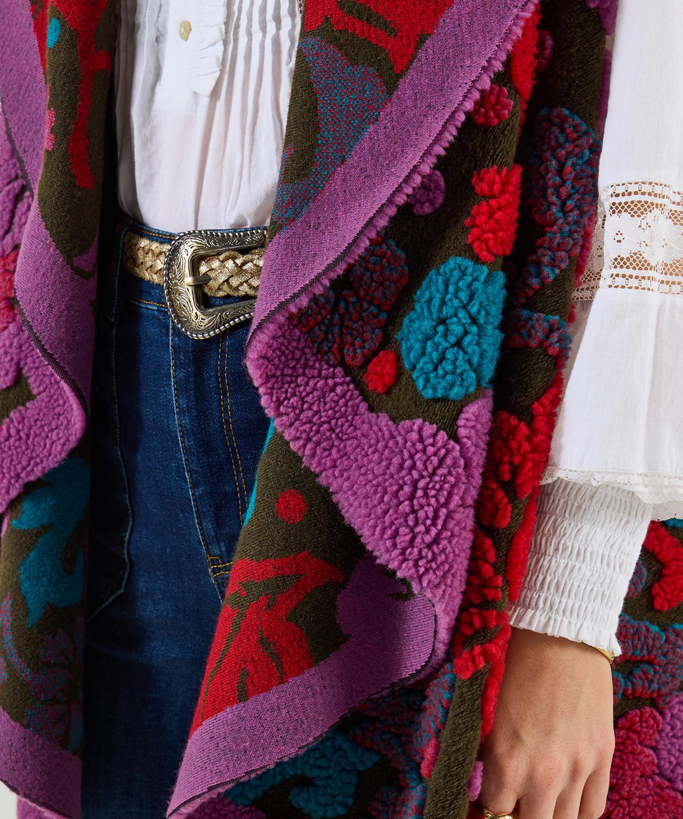 Joe Browns Auffällige Weste mit Blumenmuster  