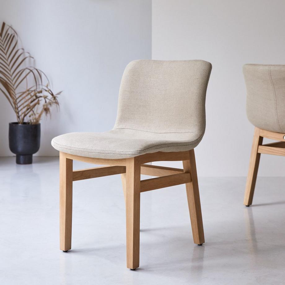 Tikamoon Stuhl linen aus massivem Eichenholz Cocoon  