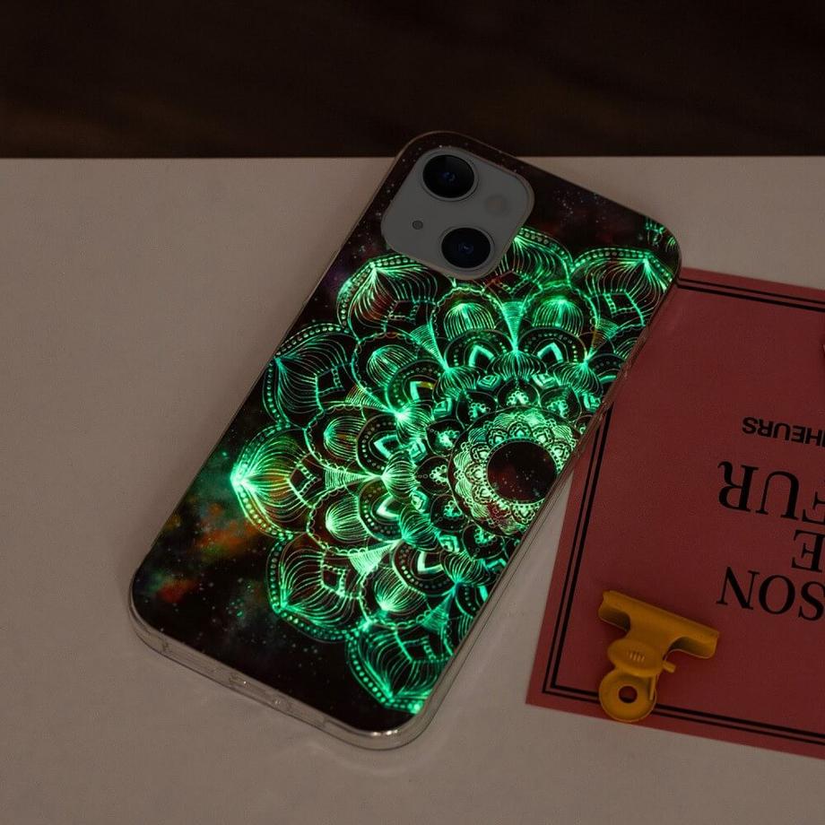 Cover-Discount  iPhone 15 Plus - Nachtleuchtende Silikon Hülle 