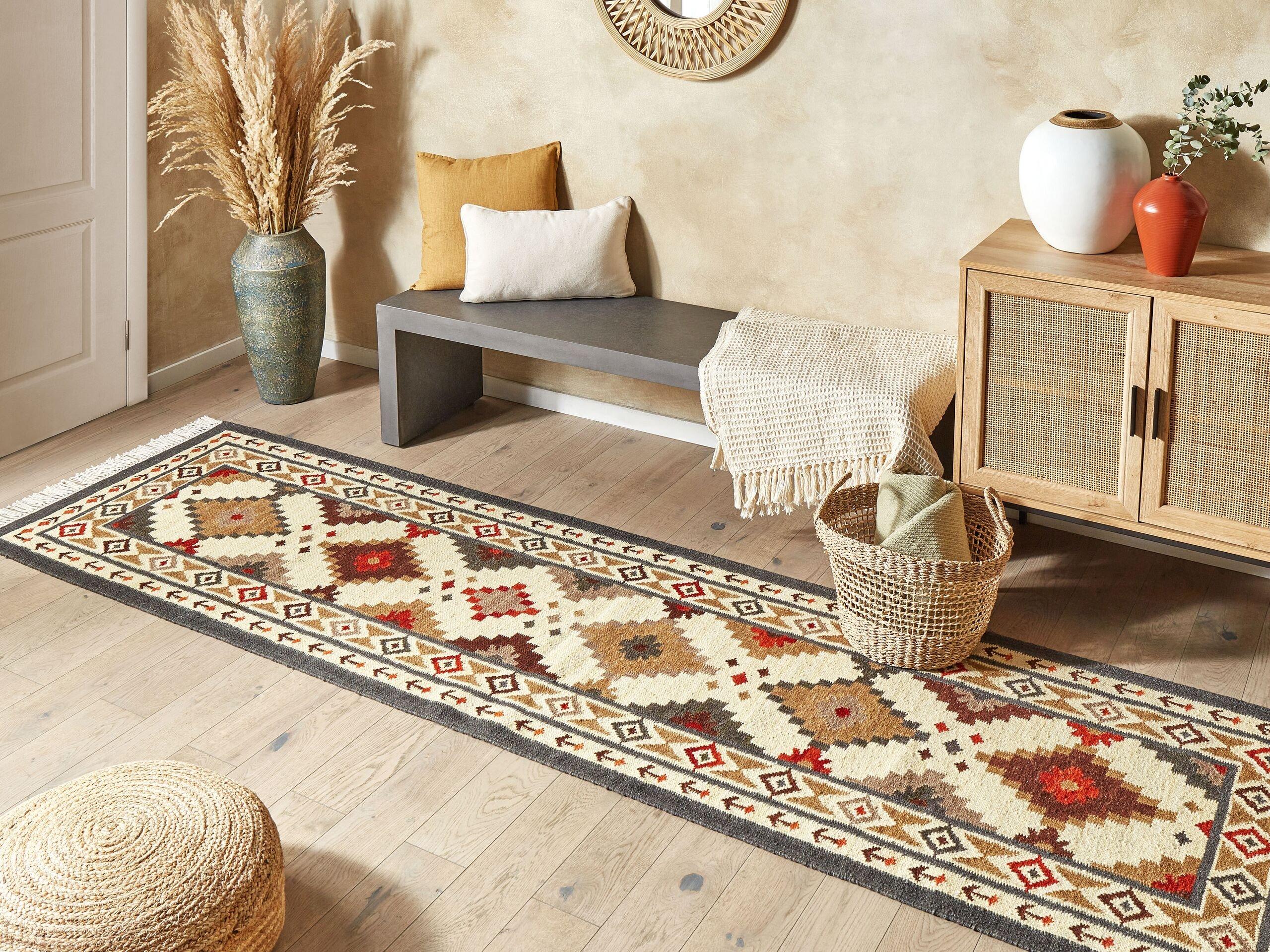 Beliani Tapis en Laine Rustique GHUKASAVAN  