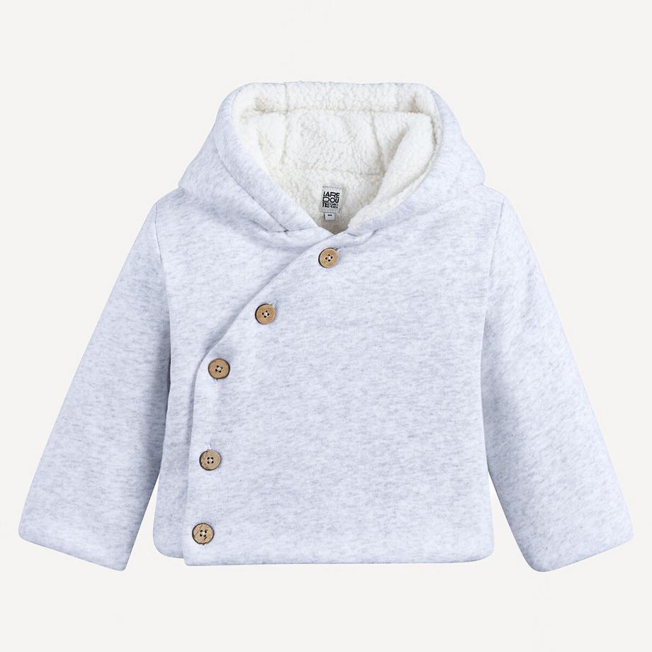 Jacke mit fester Kapuze