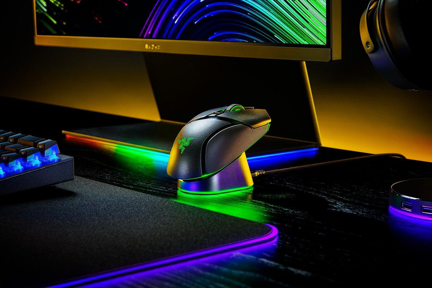 RAZER  MOUSE DOCK PRO Maus Schwarz USB Kabelloses Aufladen Indoor 