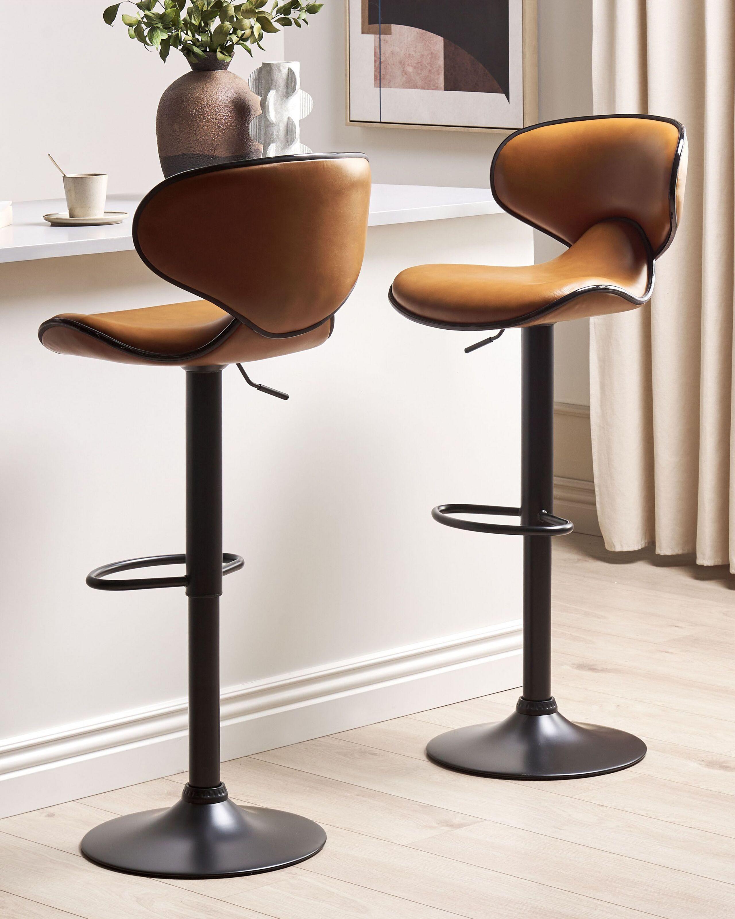 Beliani Lot de 2 tabourets de bar en Cuir PU Moderne CONWAY  