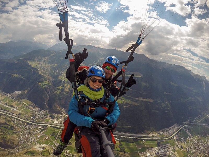 Smartbox  Vol en parapente tandem à couper le souffle pour 2 personnes à Zermatt - Coffret Cadeau 