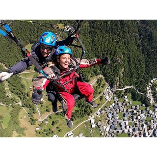 Smartbox  Vol en parapente tandem à couper le souffle pour 2 personnes à Zermatt - Coffret Cadeau 