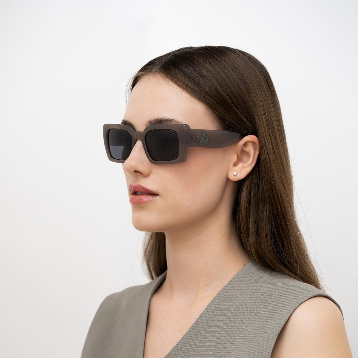 INVU Polarisierte Sonnenbrille mit Etui  