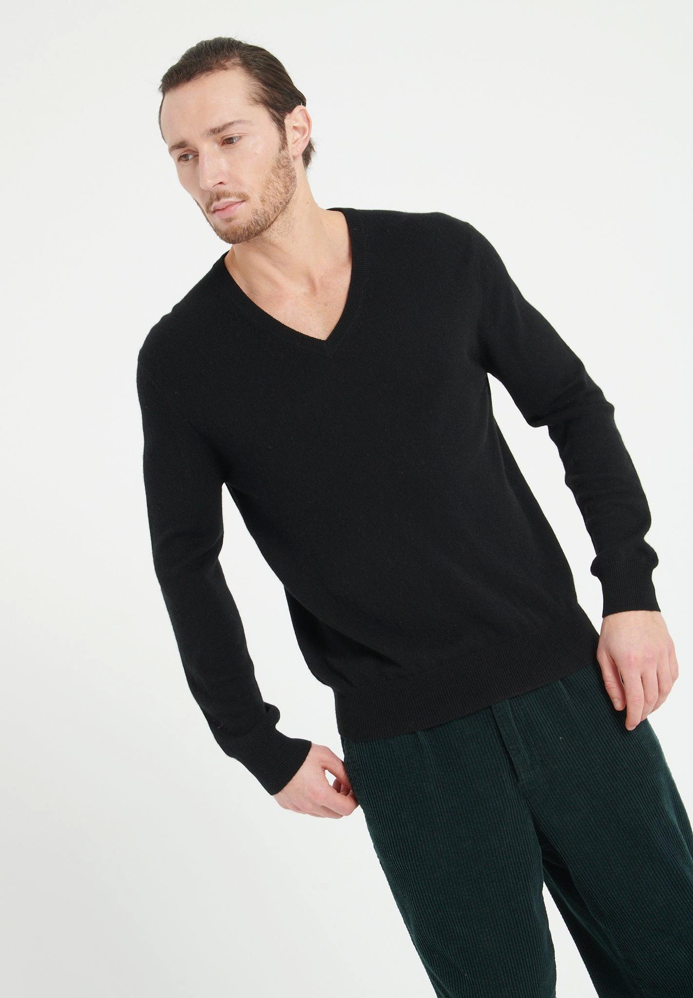 Studio Cashmere8  LUKE 1 Maglione con scollo a V - 100% cachemire 