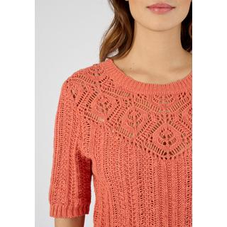 Damart  Pull effet crochet fil ruban effet crochet, plastron fantaisie féminin, col rond. 