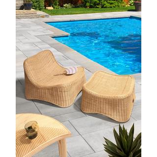 Beliani Gartensessel mit Ottomane aus Rattan Boho AIGANI  