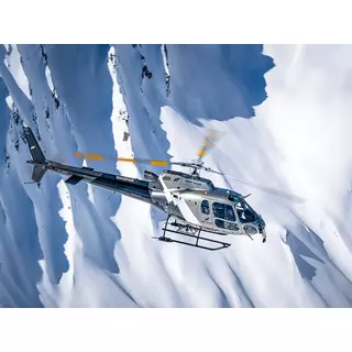 Smartbox  Vol en hélicoptère au-dessus du Mont Blanc et 2 jours avec pause détente en hôtel 5* à Vallorcine - Coffret Cadeau 