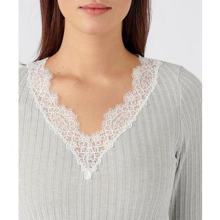 Damart  Tee-shirt manches longues maille pointelle et dentelle. 