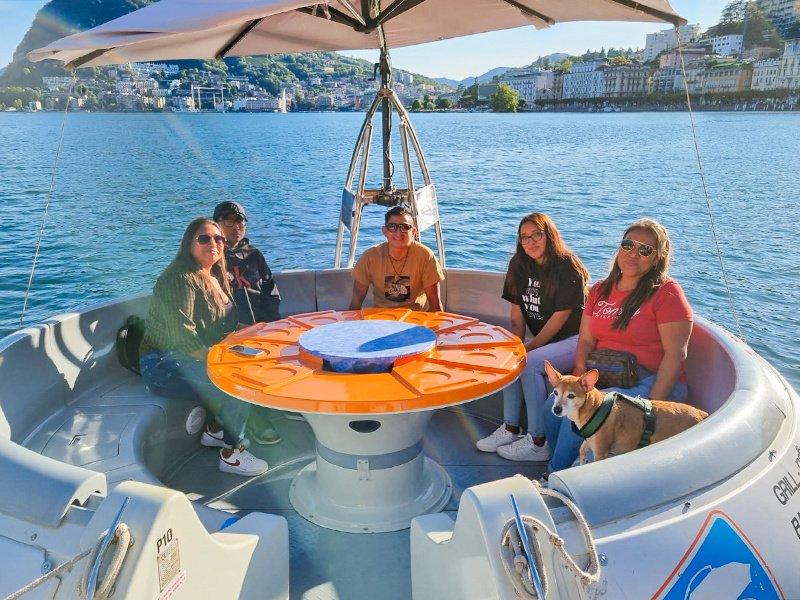 Smartbox  Aperitif und Getränke für 2 Personen im Partyboot am Luganersee - Geschenkbox 