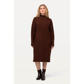 Ulla Popken  Abito midi di maglia dal taglio oversize con collo alto e maniche lunghe 