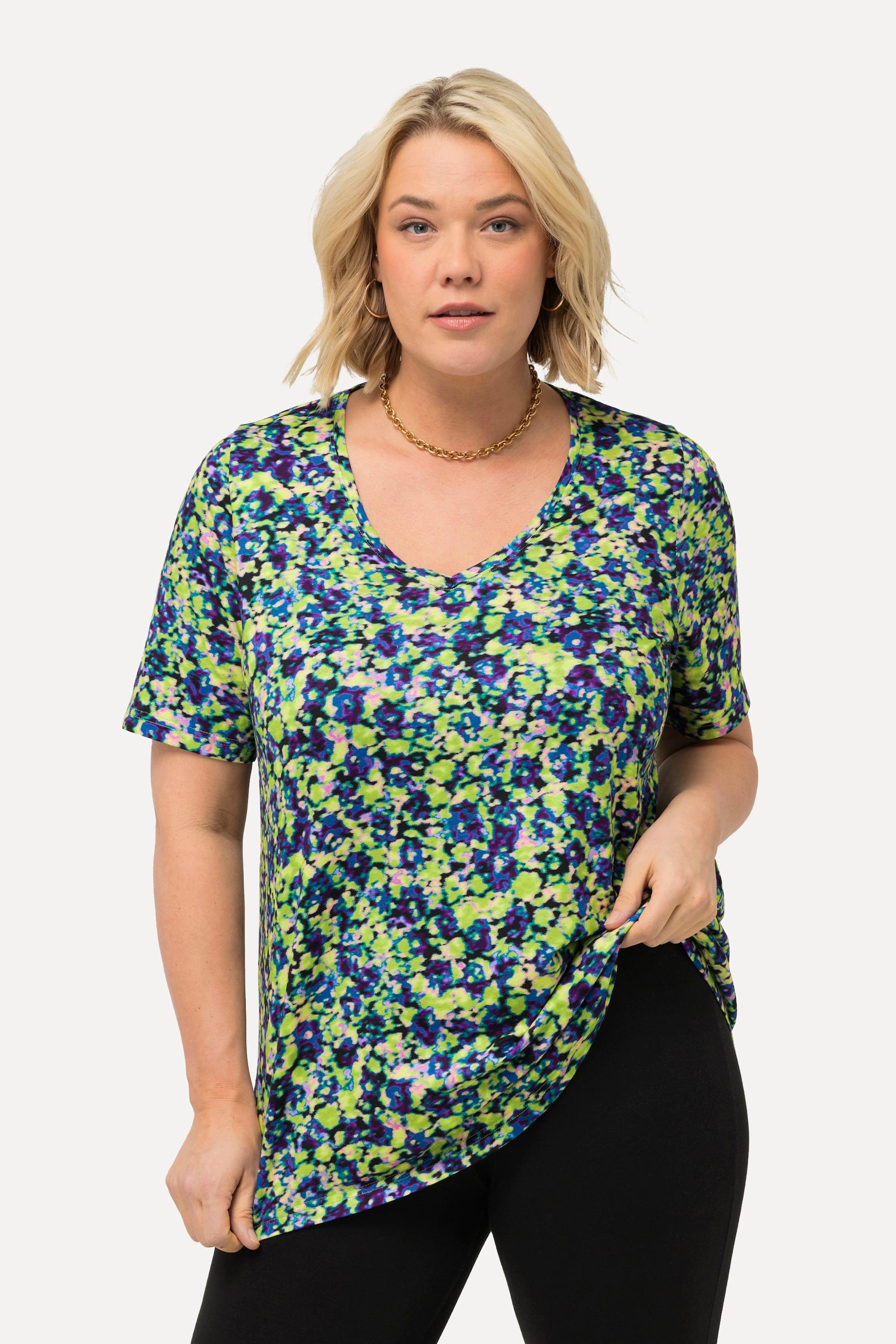 Ulla Popken  T-shirt long floral à manches courtes. Ligne A et col V 