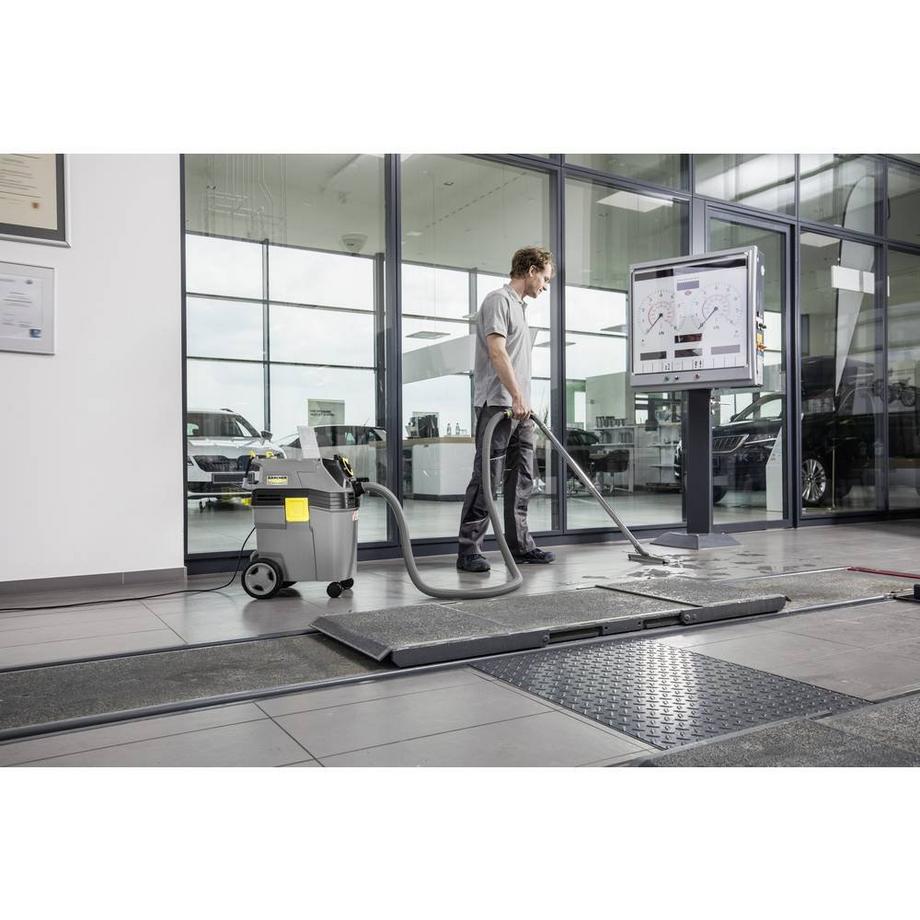 Karcher NT 40/1 Ap L *EU  Nass-/Trockensauger 1380 W 40 l  