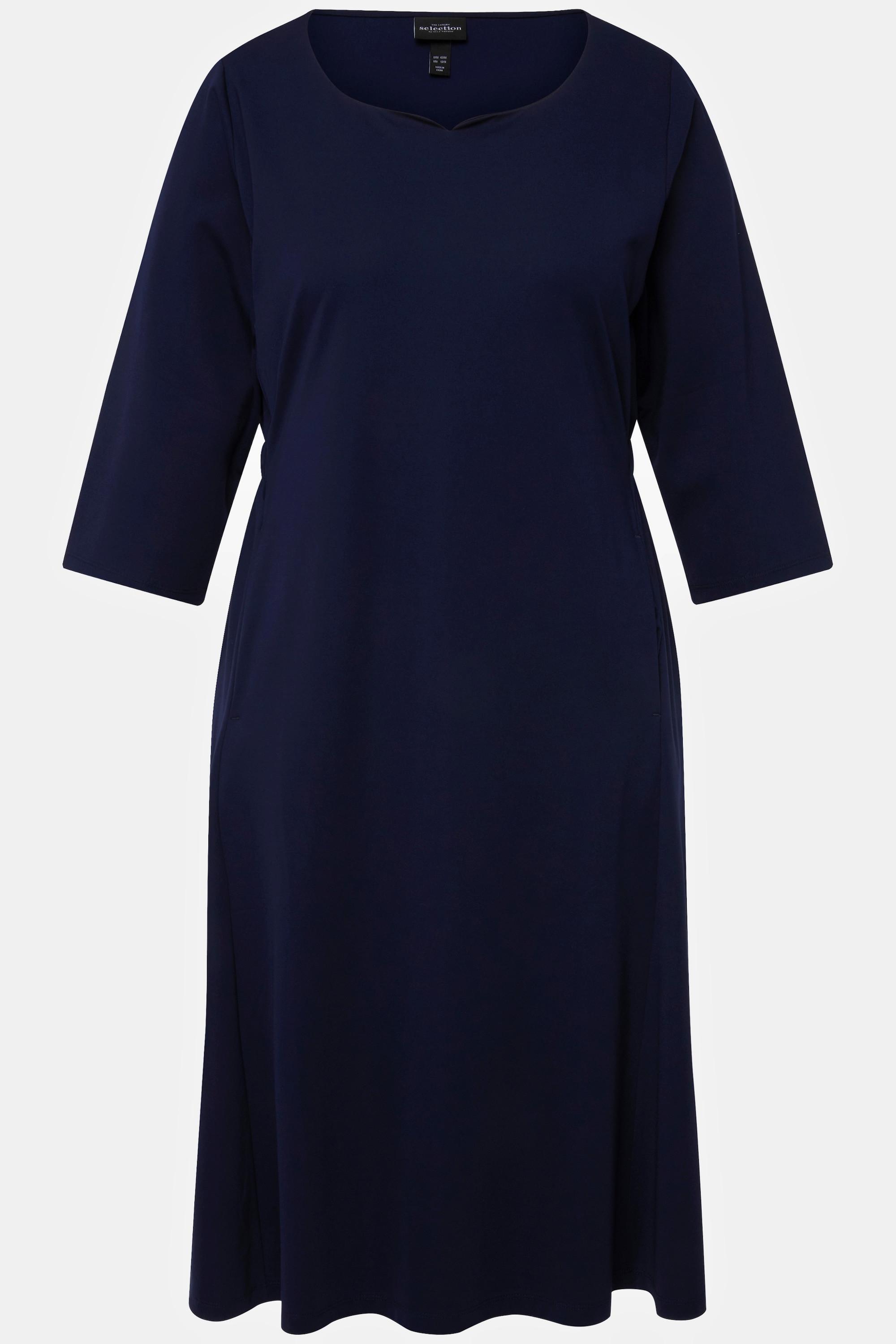 Ulla Popken  Robe midi. Taille élastique. Décolleté en forme de cœur, manches 3/4. 