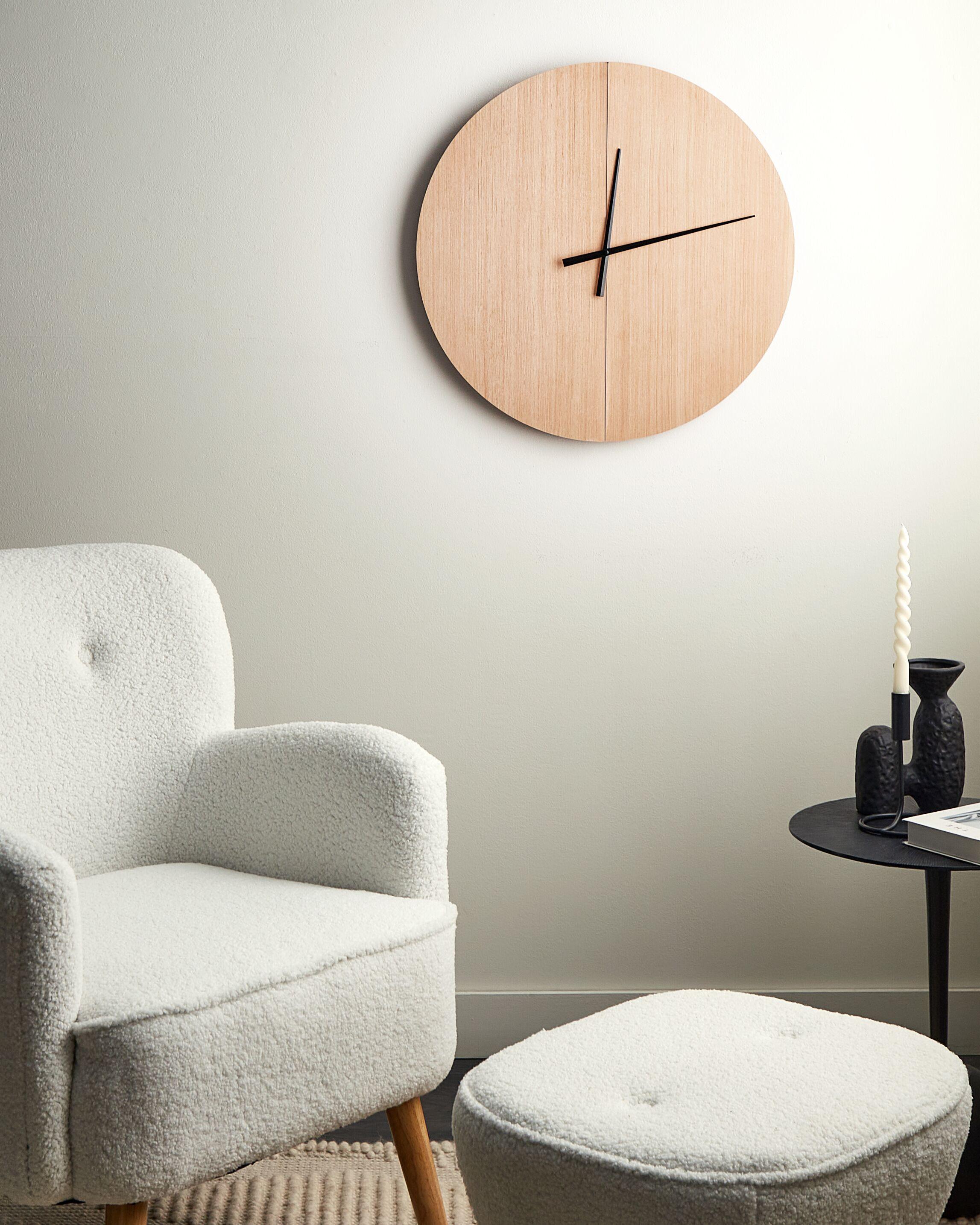 Beliani Horloge murale en MDF Traditionnel CABIC  