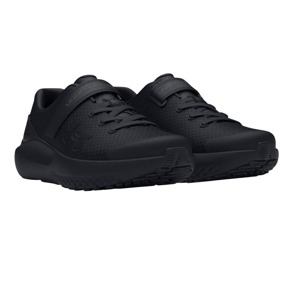 UNDER ARMOUR Surge 4 Sneaker  