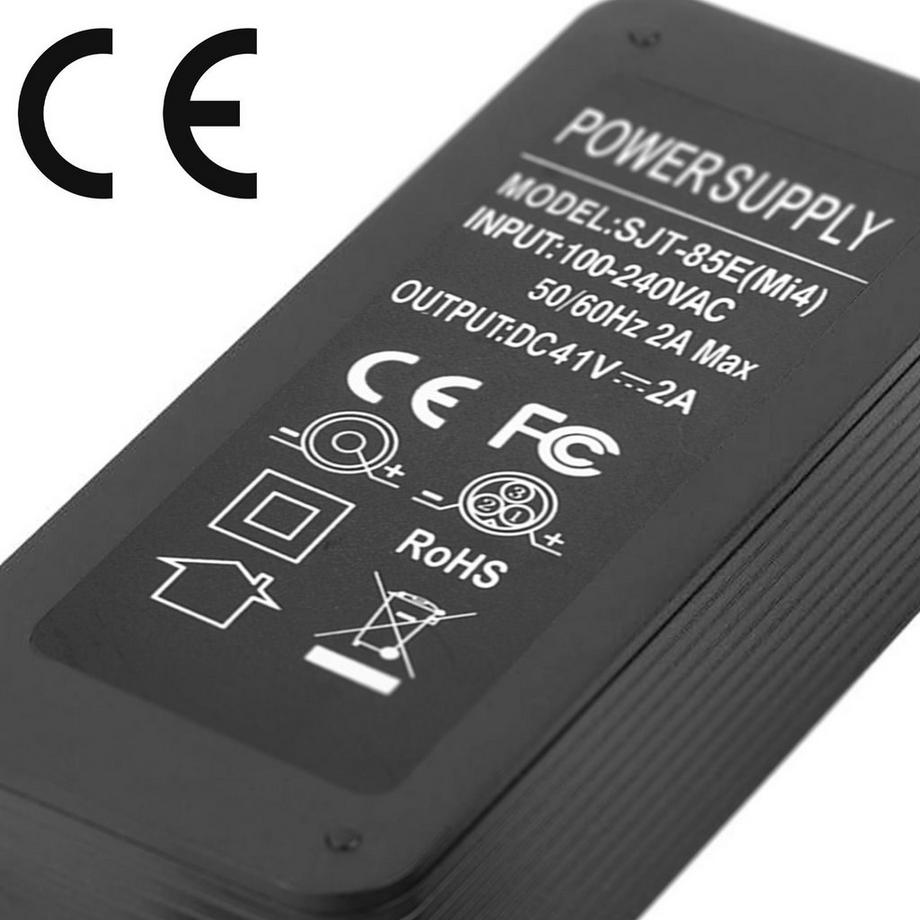 Avizar  Ladegerät Xiaomi Scooter Pro 4 Schwarz 