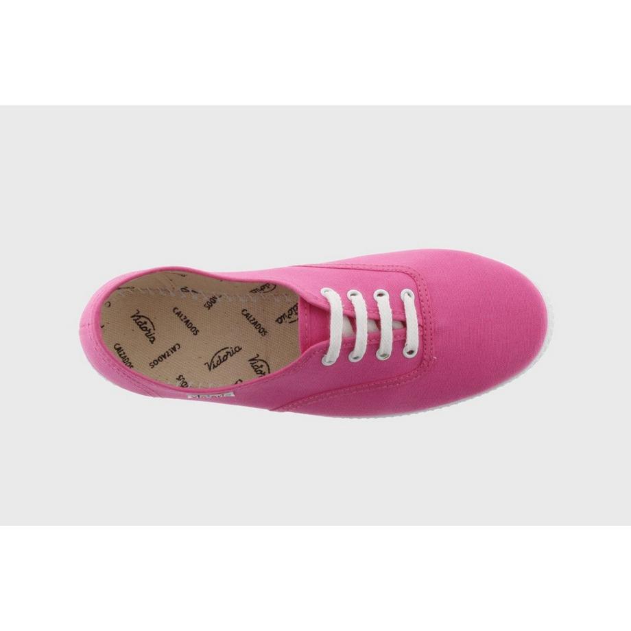 Victoria  Sneakers   1915 anglaise 