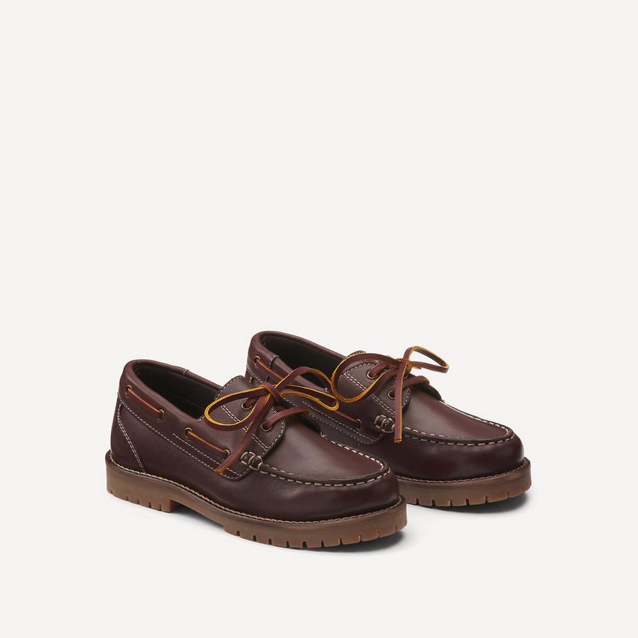 Mocassins bateau semelle crantée en cuir