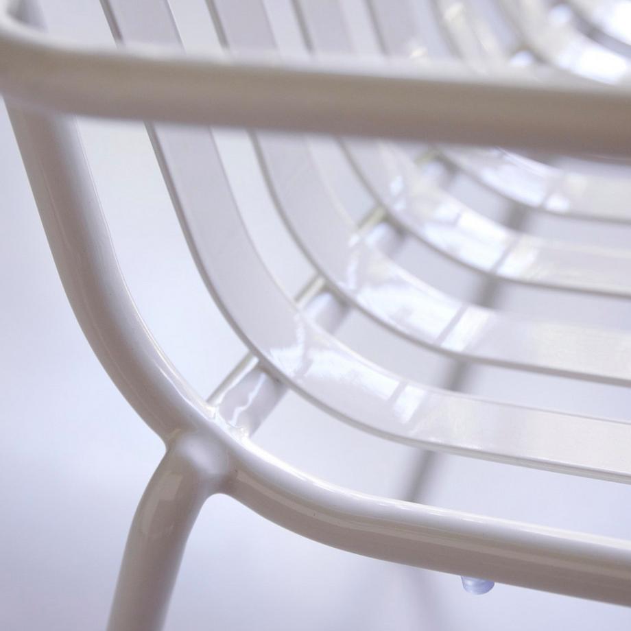 Tikamoon Lehnstuhl aus Metall white Gaby  