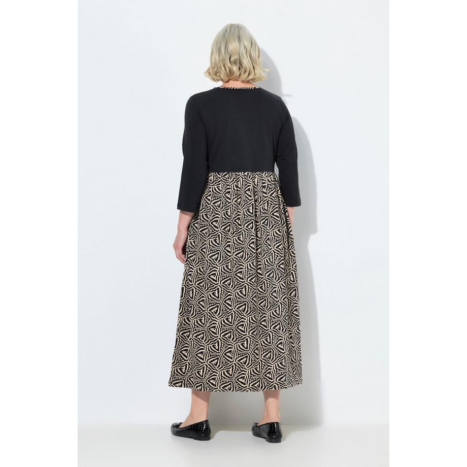 Ulla Popken Robe en jersey A-ligne Col en V Manches 3/4  