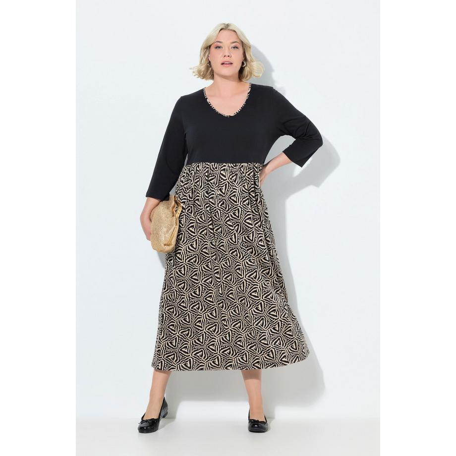 Ulla Popken Robe en jersey A-ligne Col en V Manches 3/4  