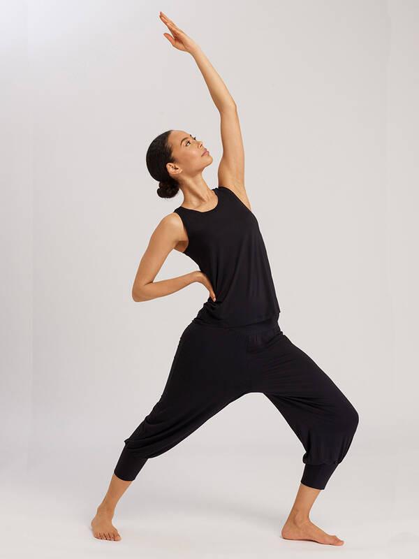 HANRO  Yoga Crop Pant 