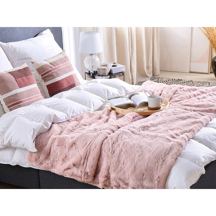 Beliani Glamouröse Chaab Polyester Kuscheldecke  