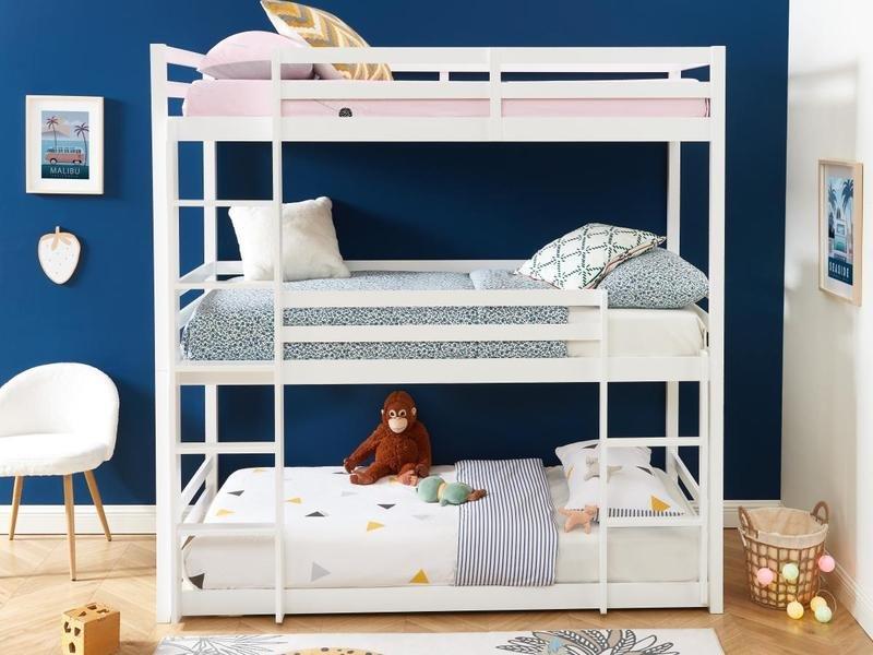 Vente-unique Etagenbett 3 Personen + Matratzen - Kiefernholz - 3 x 90 x 200 cm - Weiß - VAGAR  