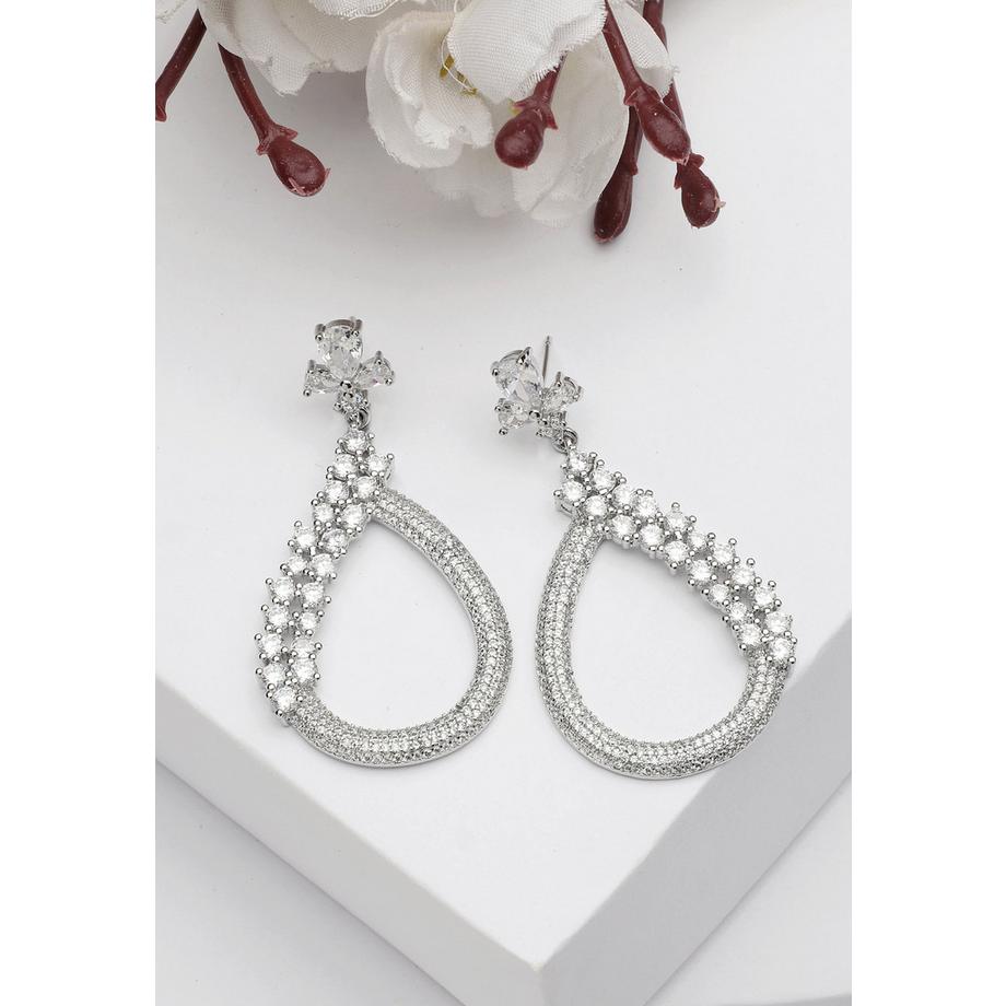 AVANT-GARDE PARIS  Diva Funkelnde Mandelform-Ohrringe 